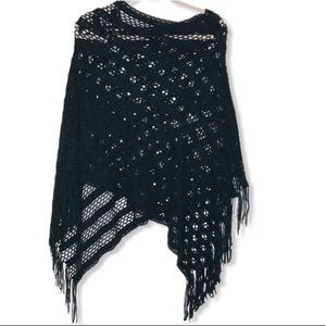 Black Pullover Knitted Tassel Poncho Shawl
